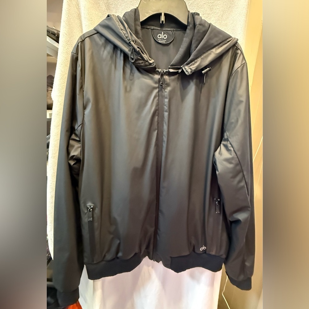 Alo Yoga Men’s Fleet Hooded Performance Jacket Black Size L